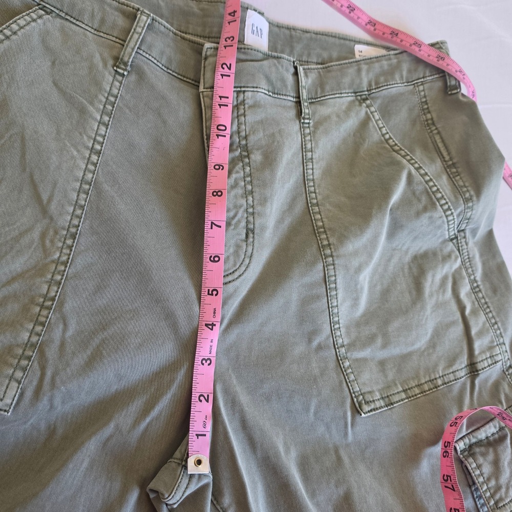Gap Barrel Cargo Pants Olive Green Khaki Size 14 High Rise Utility Gorpcore - Picture 9 of 12
